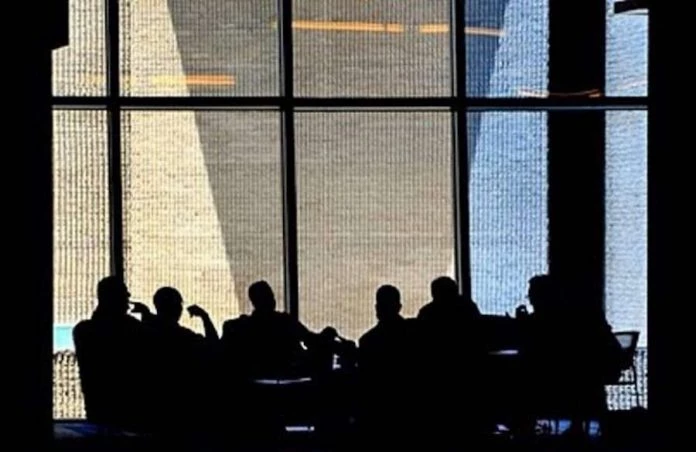 “Πόλεμος” συμφερόντων σε “ουρανό, θάλασσα” και Ναυπηγεία μεταξύ ΗΠΑ-Γαλλίας-Γερμανίας